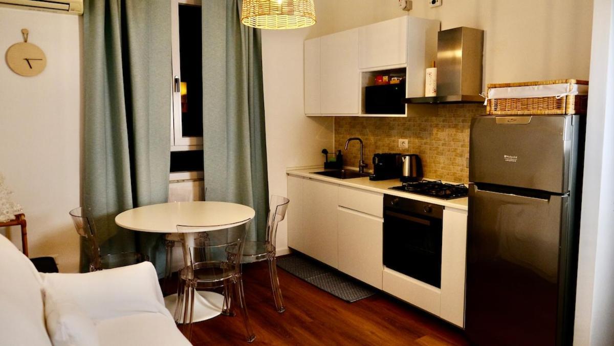 Apartment La Nuova Casa Di Zia - Near Metro A Ponte Lungo *