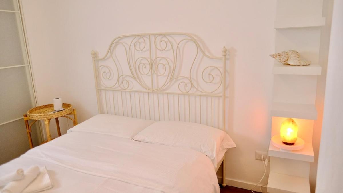 La Nuova Casa Di Zia - Near Metro A Ponte Lungo *