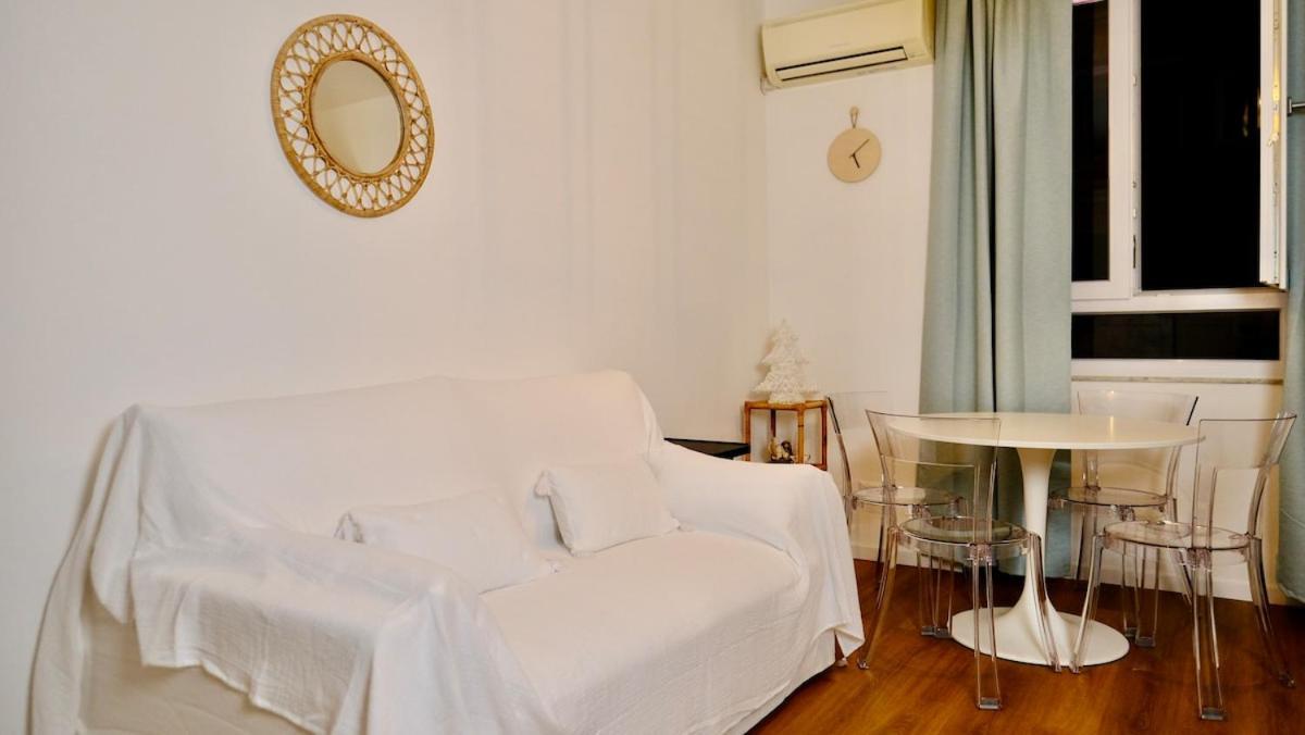 Apartment La Nuova Casa Di Zia - Near Metro A Ponte Lungo Rom